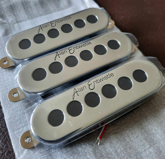 ASTROSONIC QX (VINTAGE 'BURNS' STYLE) SINGLE COIL PICKUPS
